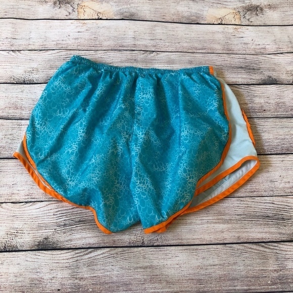 Nike Dri-Fit Shorts Size M - Picture 4 of 4